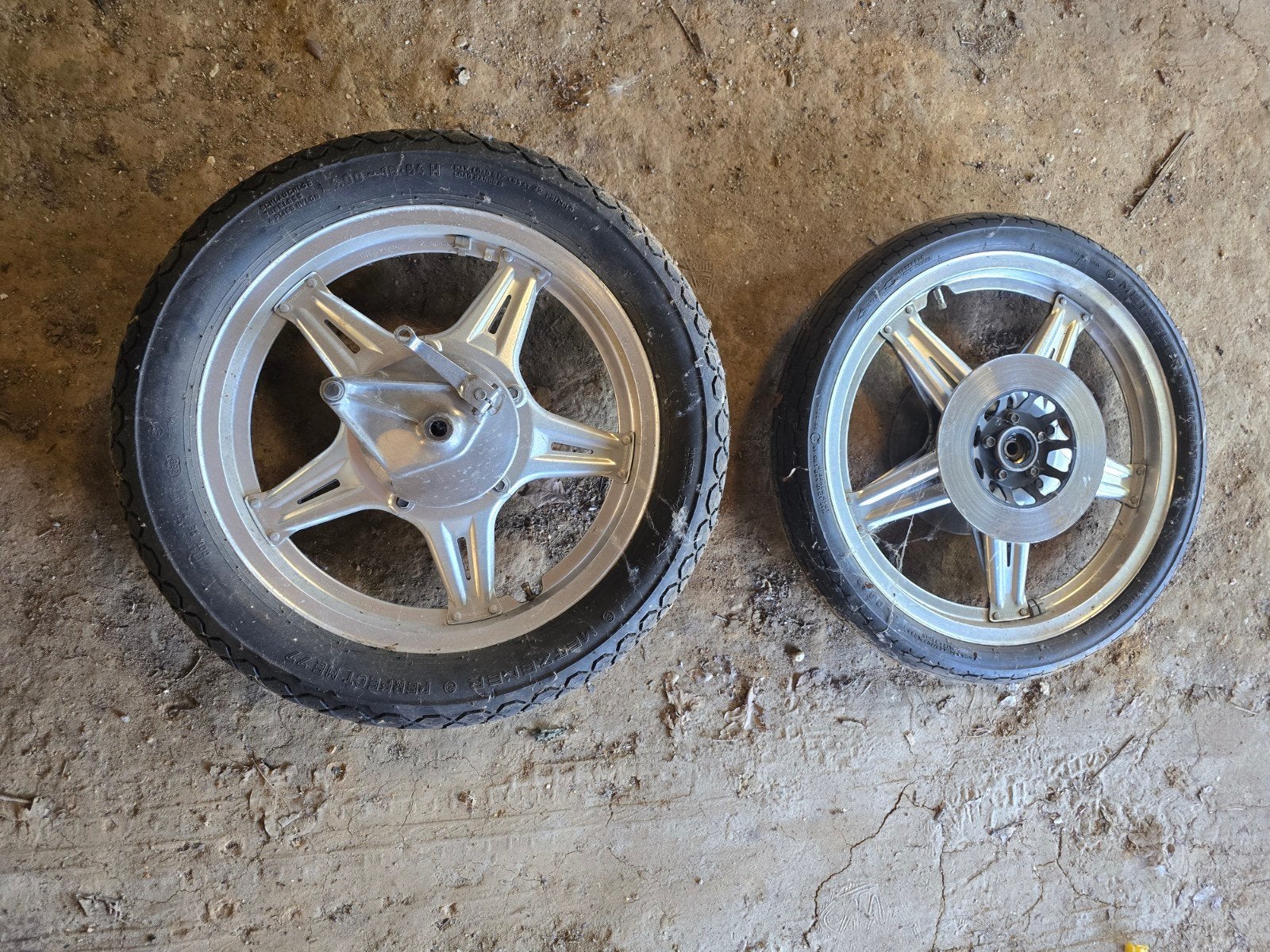 honda cb 400 velgen., Motoren, Ophalen, Gebruikt