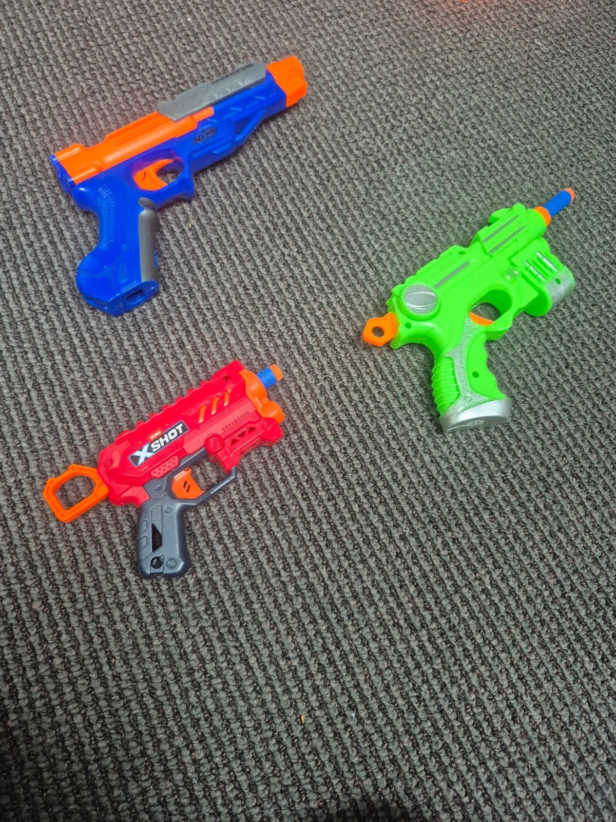 3 Nerf en X-Shot Blasters met pijltjes, schiet 50 km/u, Ophalen