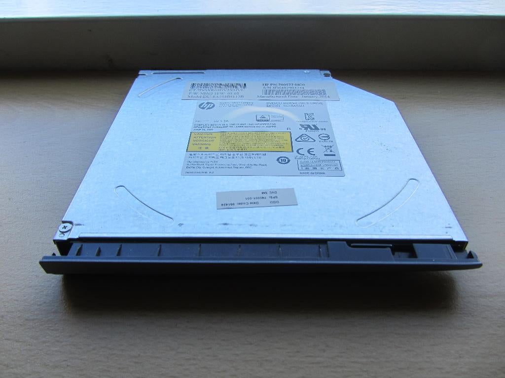 HP 8x DVD+/-RW (+/- R DL) DVD-RAM SATA 1.5Gbps 2MB Cache Ult, Intern, Dvd, Ophalen of Verzenden, Zo goed als nieuw