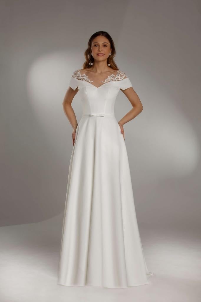 Trouwjurk Sample Sale Jarice Bridal – Model Nefertem, Ophalen, Trouwjurk, Wit, Nieuw