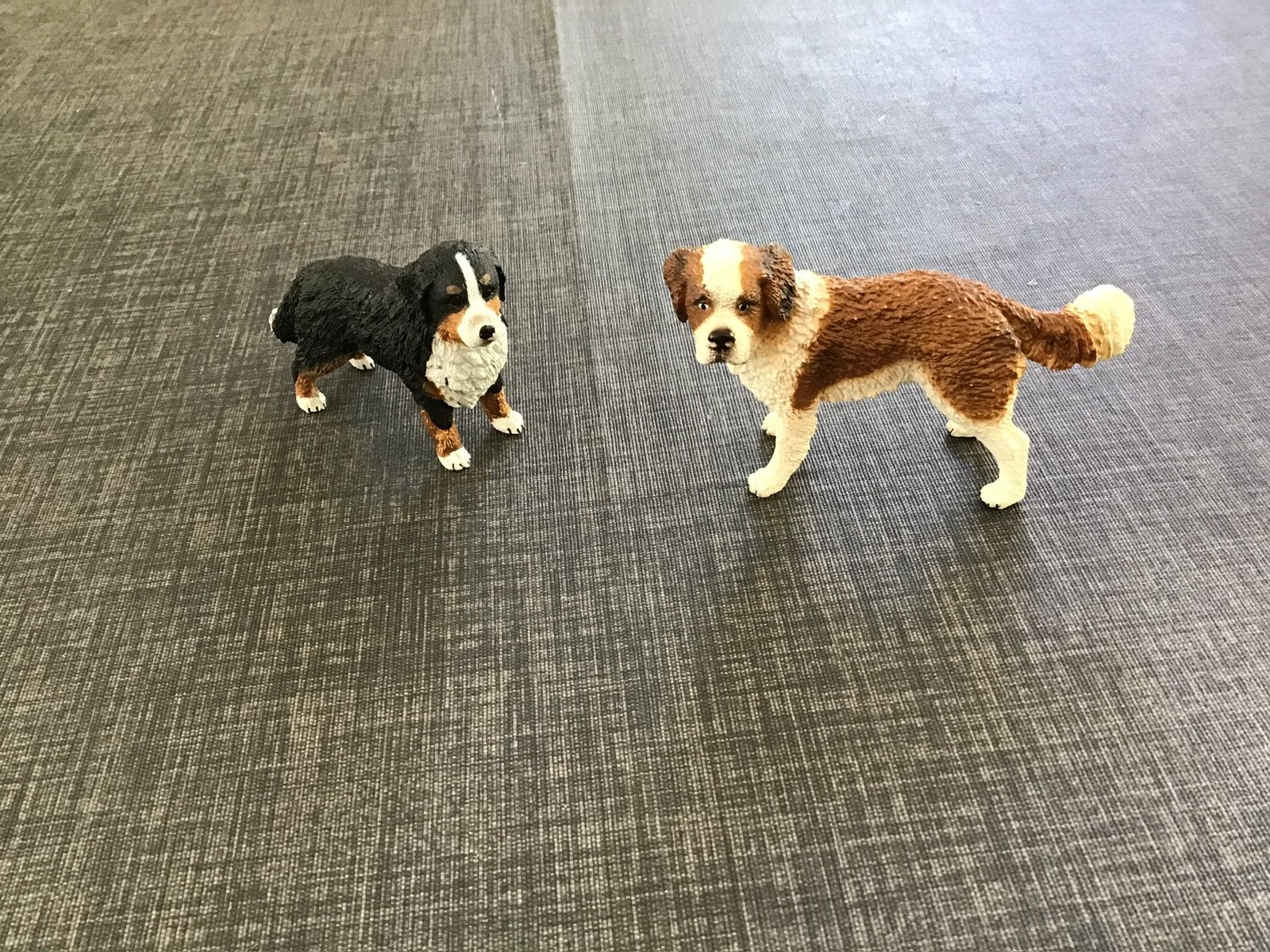 Schleich BernerSennen of St Bernard, per stuk, Ophalen of Verzenden, Zo goed als nieuw, Jongen of Meisje