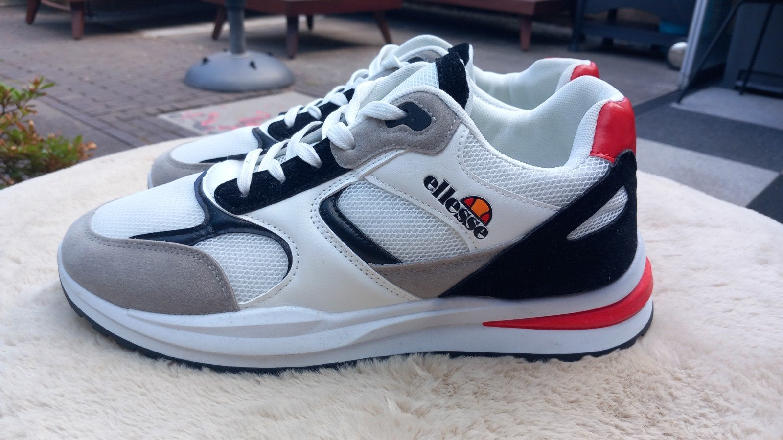 Gloednieuwe Elesse sneakers!!!, Elesse, Wit, Nieuw, Ophalen of Verzenden