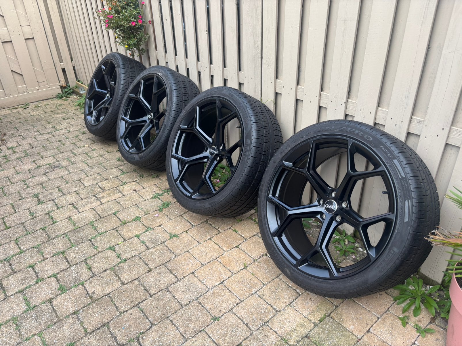 22 inch velgen Pirelli 285/35/22 Audi Q7 SQ7 E Tron 50 Q8, Auto-onderdelen, Ophalen, 285 mm, Banden en Velgen, Nieuw