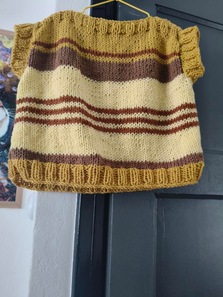 Gebreide Jongens spencer, Kinderen en Baby's, Babykleding | Maat 62, Zo goed als nieuw, Jongetje, Truitje of Vestje, Ophalen of Verzenden