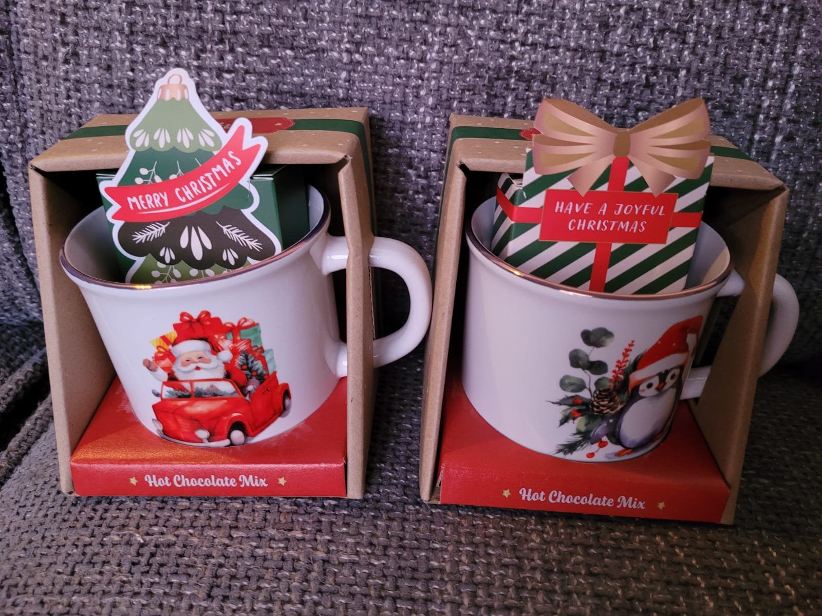 2 kerstbekers winterbekers met hot chocolate mix beker mug, Ophalen of Verzenden, Zo goed als nieuw