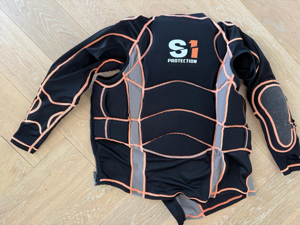 S1 body protector youth xl, Fietsen en Brommers, Ophalen of Verzenden, Gebruikt, Staal, 24 inch of meer