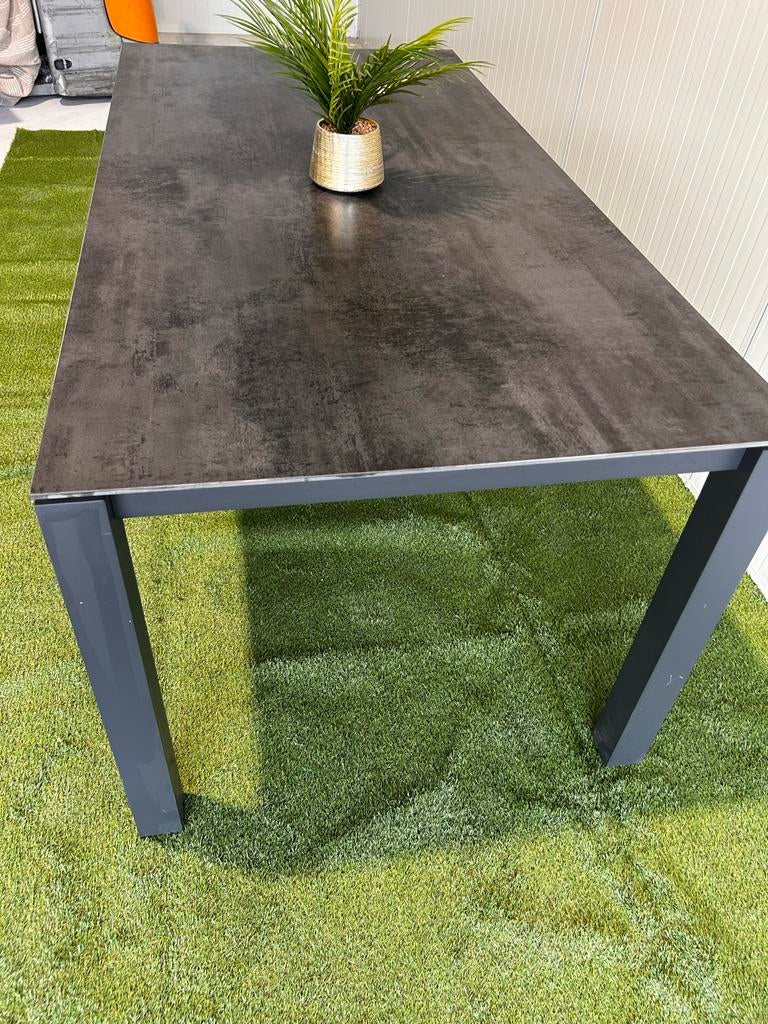 Foto 3 van Santika Yoko Dining Tuintafel 180x90cm - Graniet Look HPL
