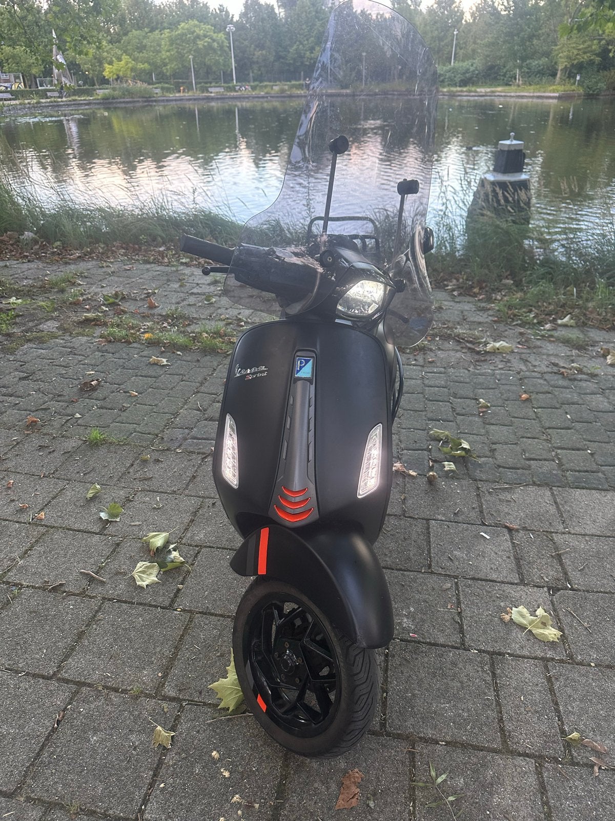 Vespa Sprint 125 A1 full option, Ophalen, Overige modellen, Maximaal 45 km/u, Zo goed als nieuw