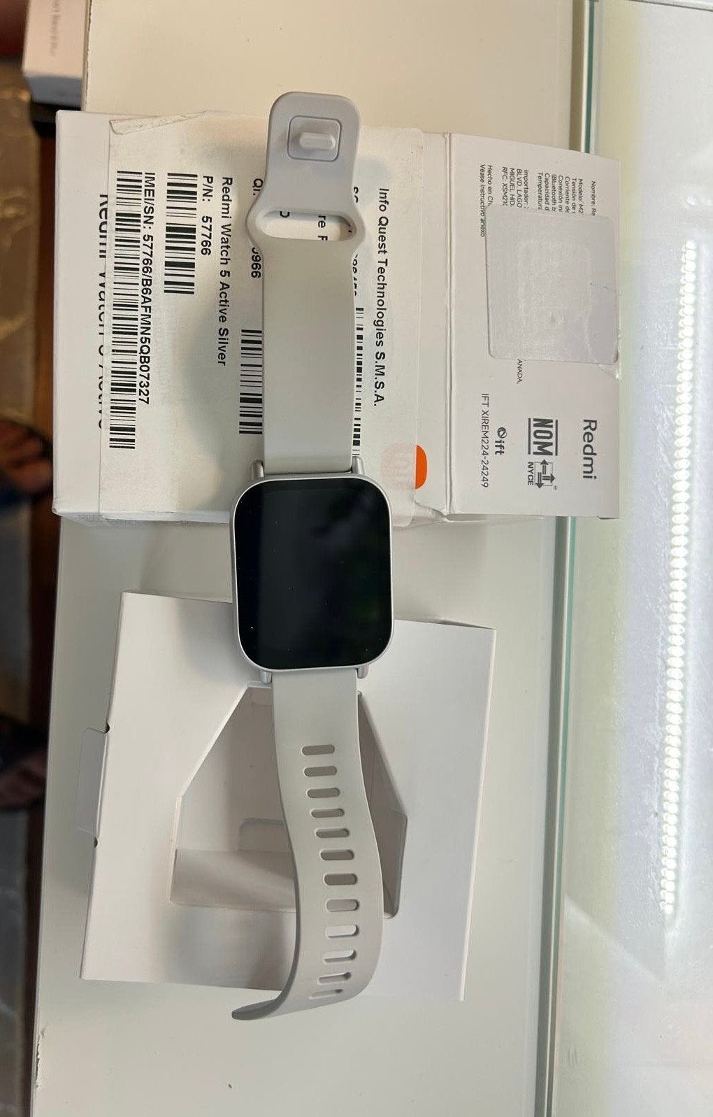 Redmi Watch 5 Active Silver, Sieraden, Tassen en Uiterlijk, Smartwatches, Hartslag, Ophalen of Verzenden, Zo goed als nieuw, Waterdicht