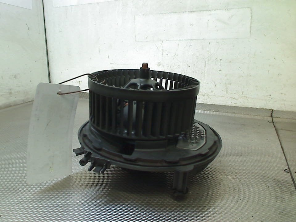 Kachel Ventilatormotor Volkswagen Golf VII (AUA) 5Q0907521À, Gebruikt, Volkswagen, Volkswagen AG, Kundenbetreuung@volkswagen.de