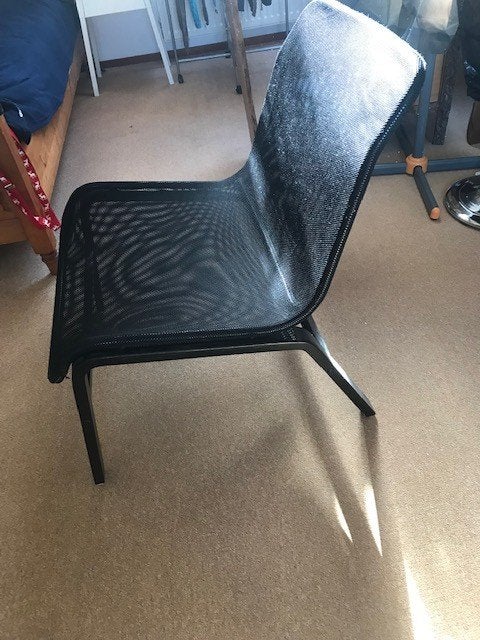 Stoel Lounge fauteuil Nolmyra z.g.a.n. symbolisch € 10,-, Huis en Inrichting, Stoelen, Ophalen, Zwart, Zo goed als nieuw, Stof