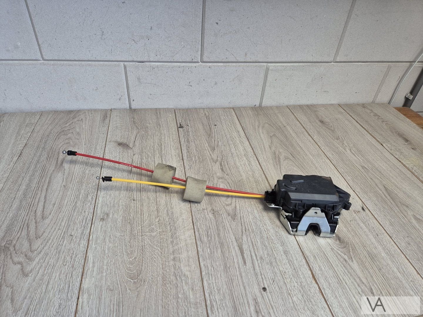 Mercedes E klasse W211 station achterklepslot 2 kabels €100, Auto-onderdelen, Carrosserie en Plaatwerk, Gebruikt, -, Ophalen of Verzenden