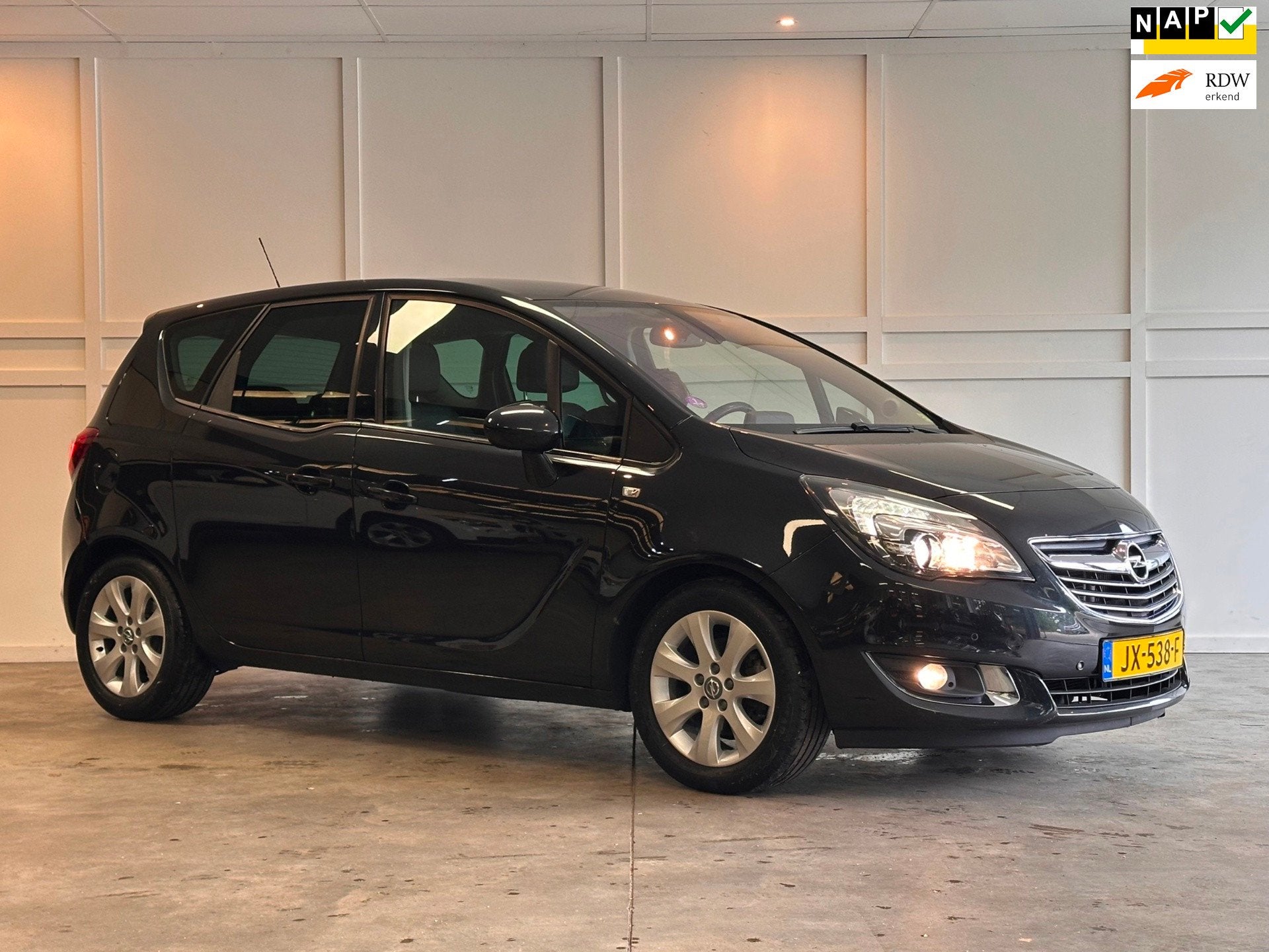 Opel Meriva 1.4 Turbo Blitz / 2016 /Leer / Navi / Trekhaak, Auto's, Voorwielaandrijving, Dealer onderhouden, Gebruikt, Zwart