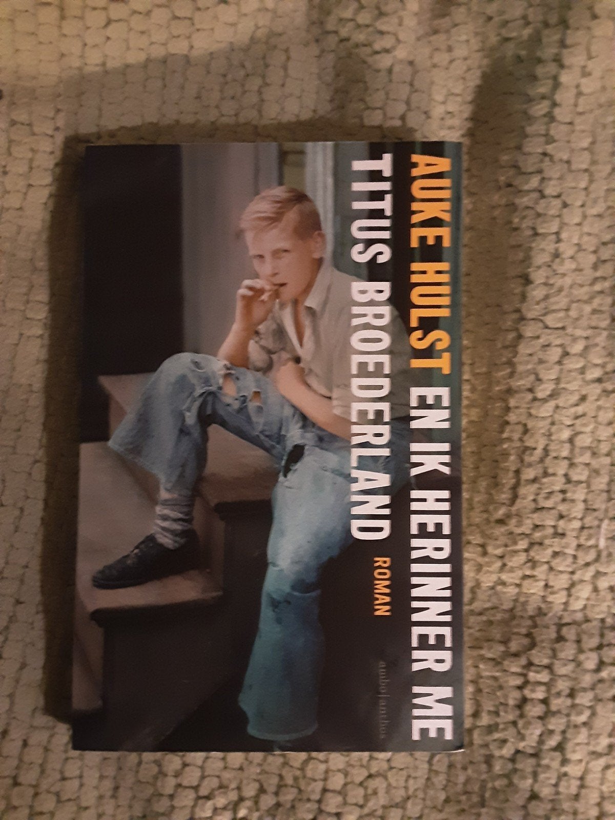 Auke Hulst-----En ik herinner me Titus Broederland, Auke Hulst, Ophalen of Verzenden, Zo goed als nieuw, Nederland
