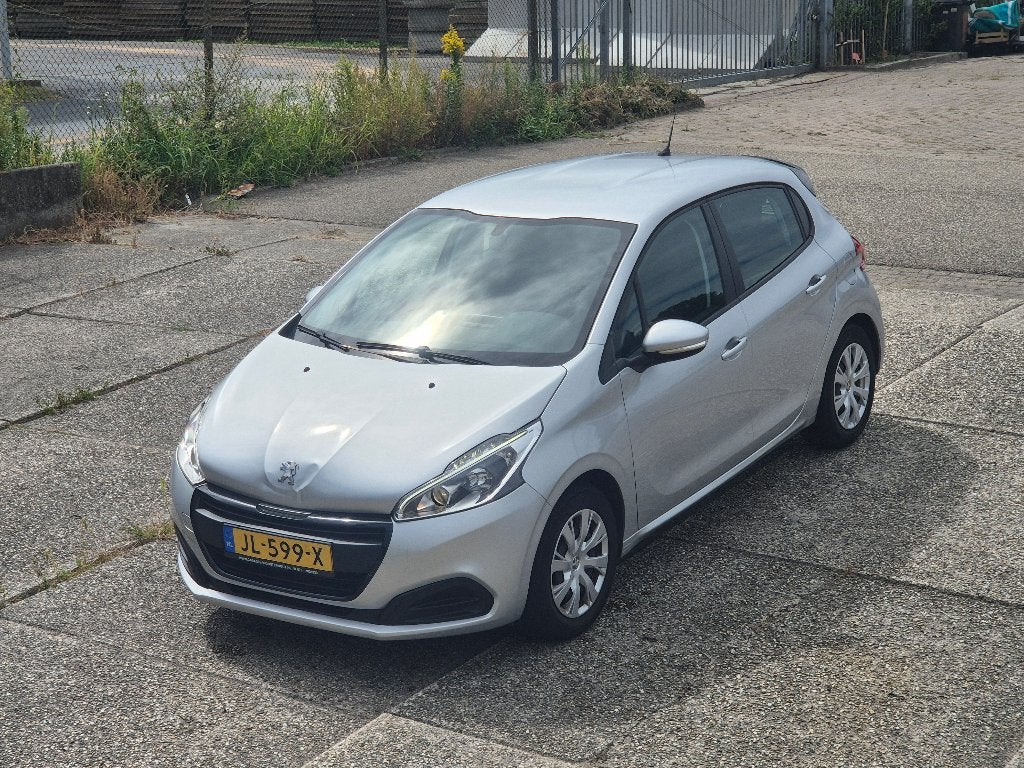 Peugeot 208 1.2 VTI 60KW/82PK 5-D 2016 Grijs, Voorwielaandrijving, Stof, 1199 cc, 23 km/l