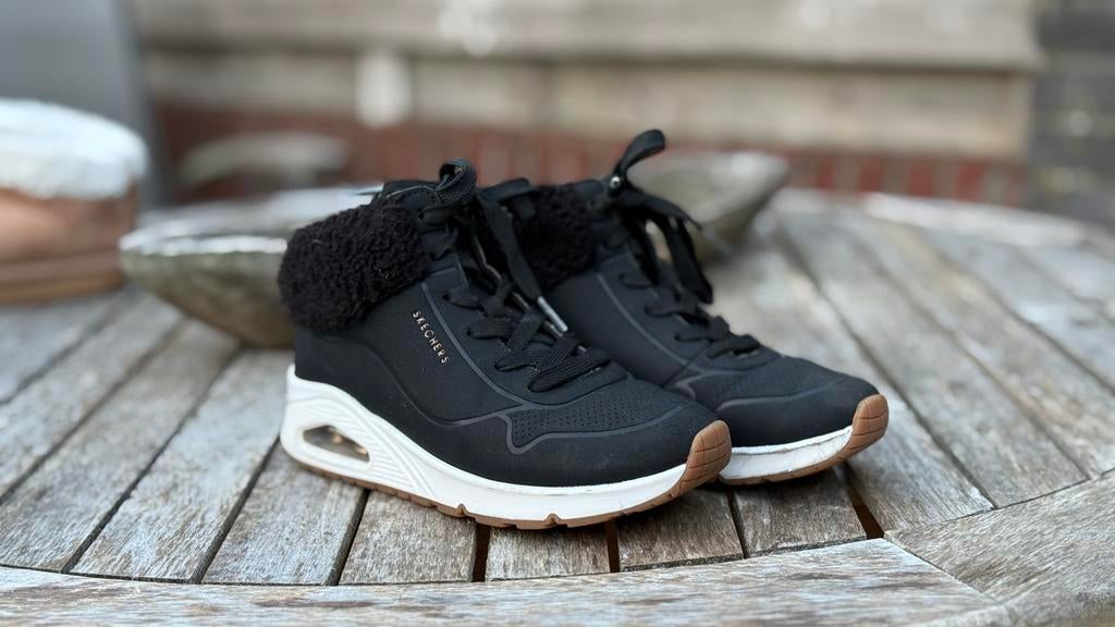 Skechers kinderlaarzen maat 34 – nette staat, Kinderen en Baby's, Babykleding | Schoentjes en Sokjes, Meisje, Laarsjes, Ophalen of Verzenden