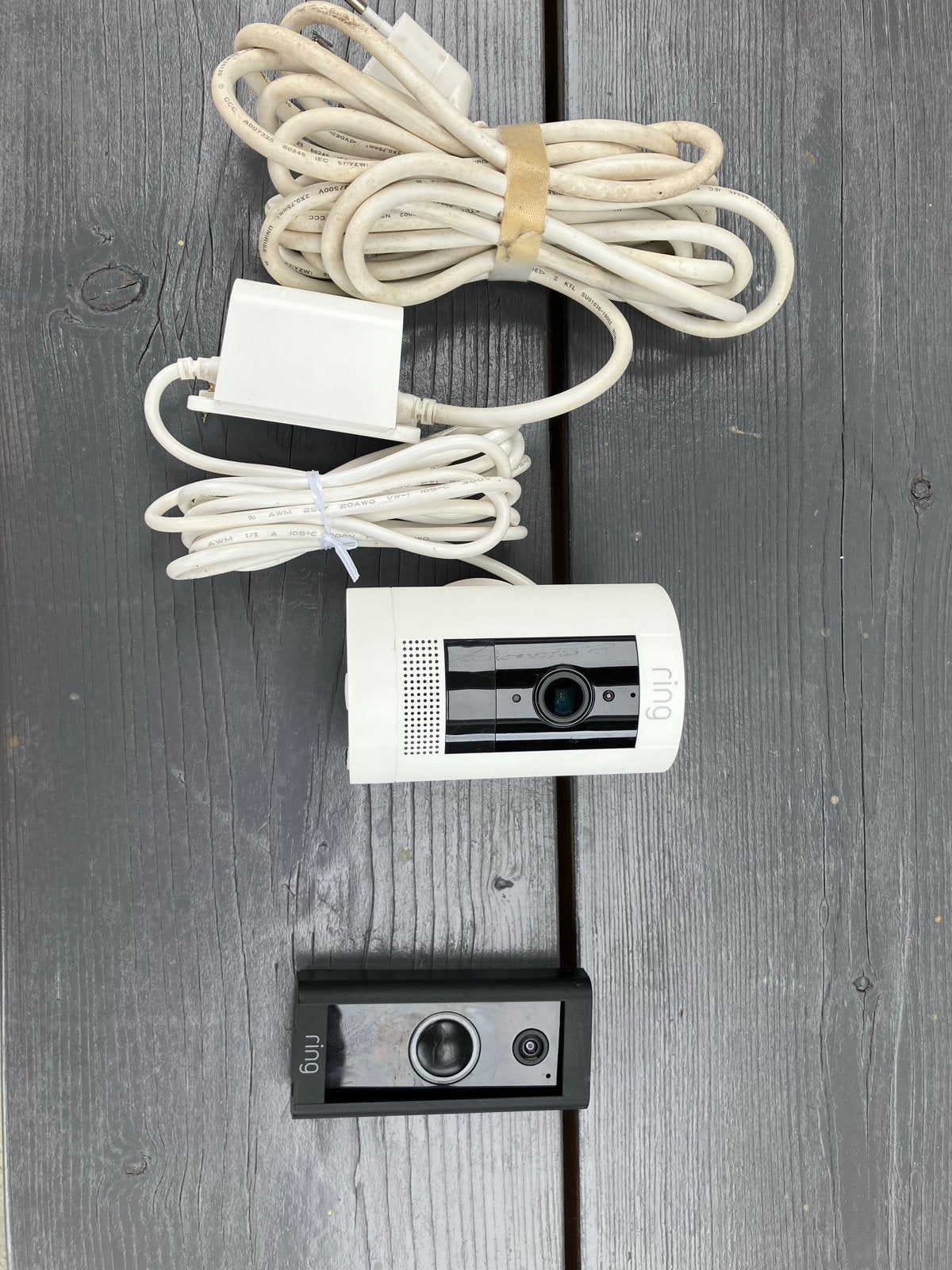 Ring deurbel camera met Chime + Stick up camera wit, Ophalen, Gebruikt, Binnencamera