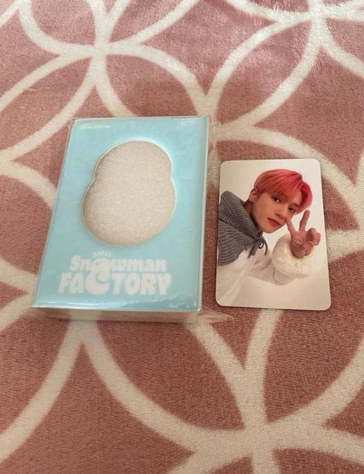 Ateez snowman factory winter md collect book + Wooyoung pc, Ophalen of Verzenden, Nieuw, Cd of Plaat