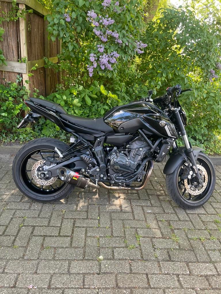 Yamaha MT-07 2023 35KW – Akrapovic – 5.490 km, Particulier, Naked bike