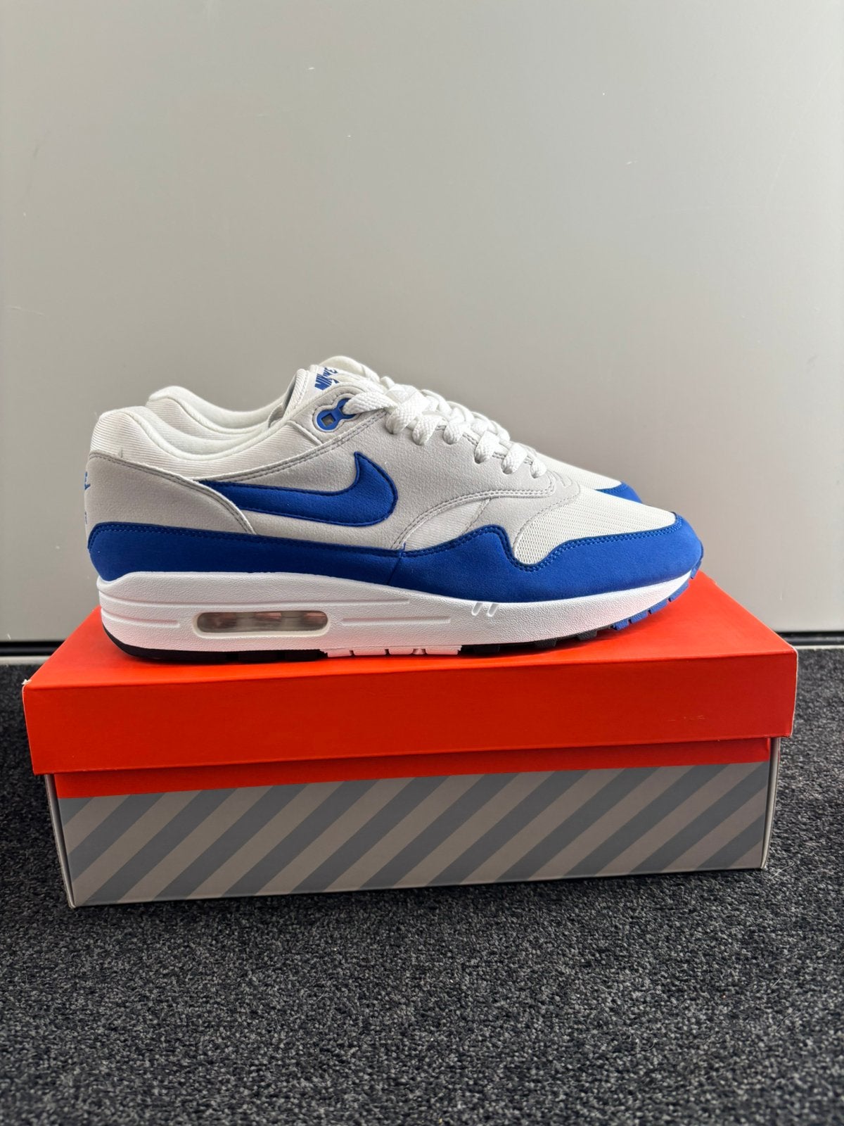 Nike Air Max 1 // Royal Blue // EU44.5, Blauw, Nieuw, Ophalen of Verzenden, Sneakers of Gympen