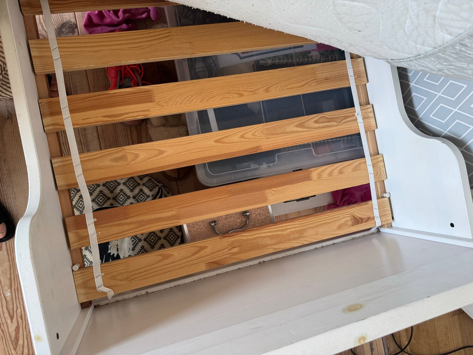 Wit houten IKEA bed, aanpasbaar (kleuter/kind/1-persoons), Ophalen, Eenpersoons, 80 cm, Hout