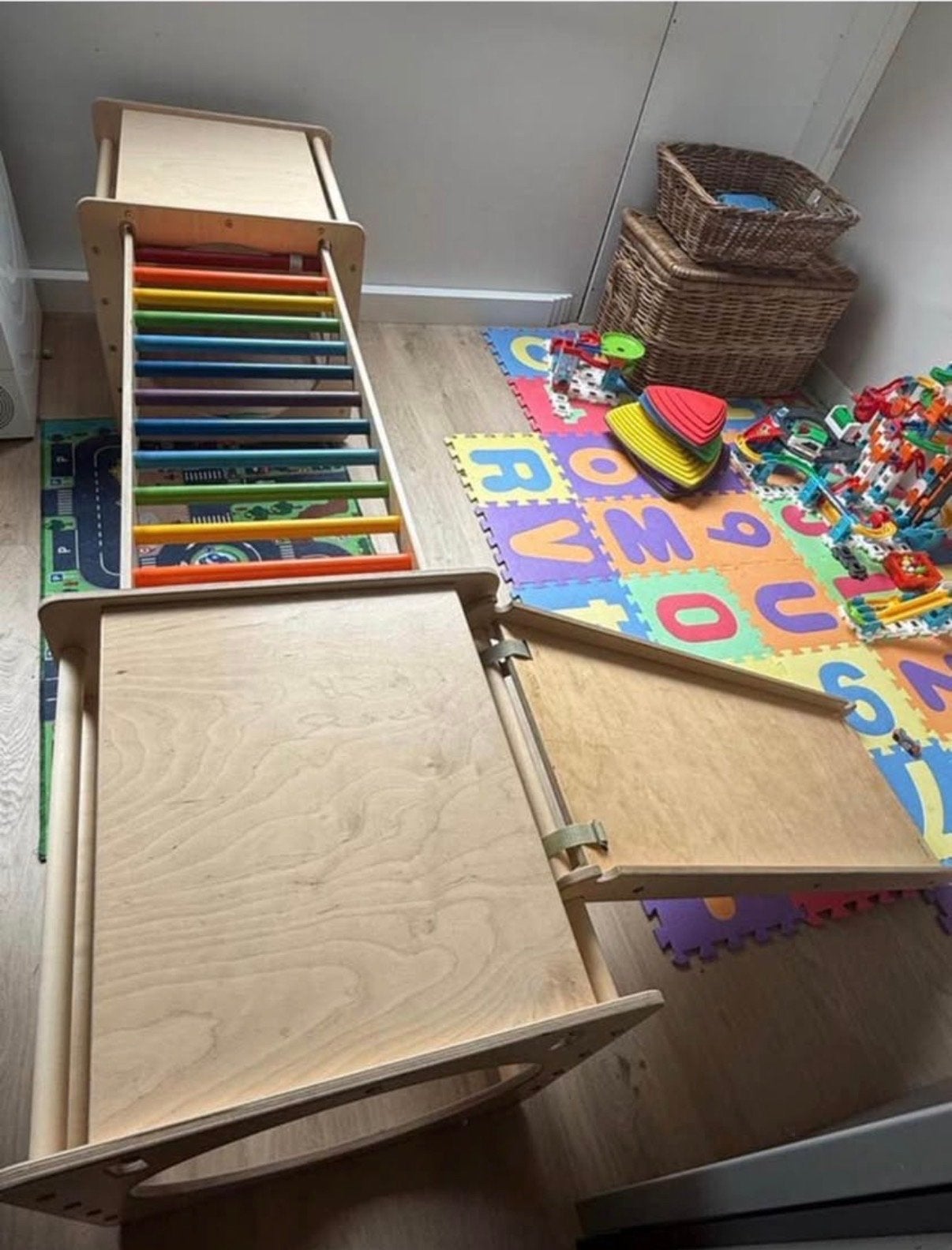 Katehaa Klimtoestel met Glijbaan - Zo goed als nieuw, Kinderen en Baby's, Ophalen, Zo goed als nieuw, Glijbaan