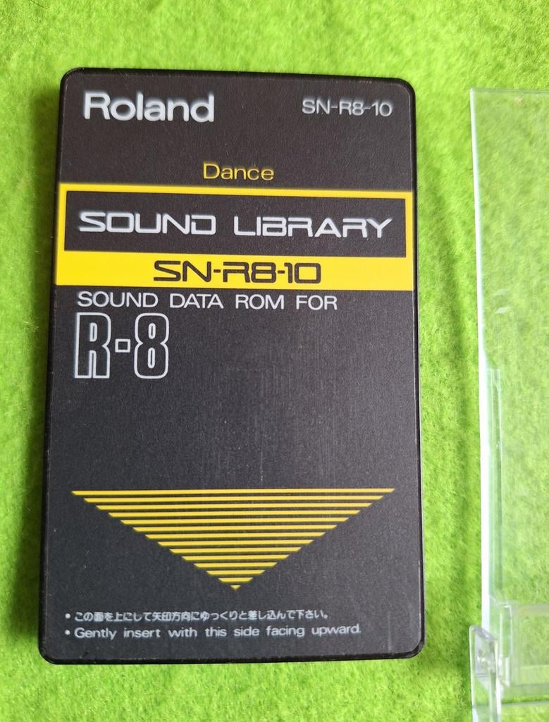 Roland SN-R8 Sound cards voor R-8 / R-8 Mk2 / R-8m, Muziek en Instrumenten, Ophalen of Verzenden, Gebruikt, Elektrische gitaar