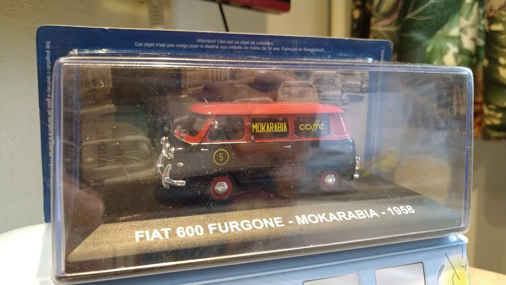 Altaya IXO Fiat 600 Furgone Mokarabia Caffé Koffie 1:43, Hobby en Vrije tijd, Modelauto's | 1:43, Ophalen of Verzenden, Nieuw
