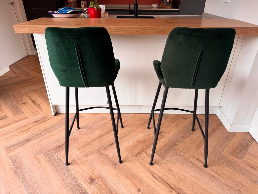 Set van 2 Groene Fluweel Barkrukken, Met voetsteun, 60 tot 90 cm, Ophalen of Verzenden, Zo goed als nieuw