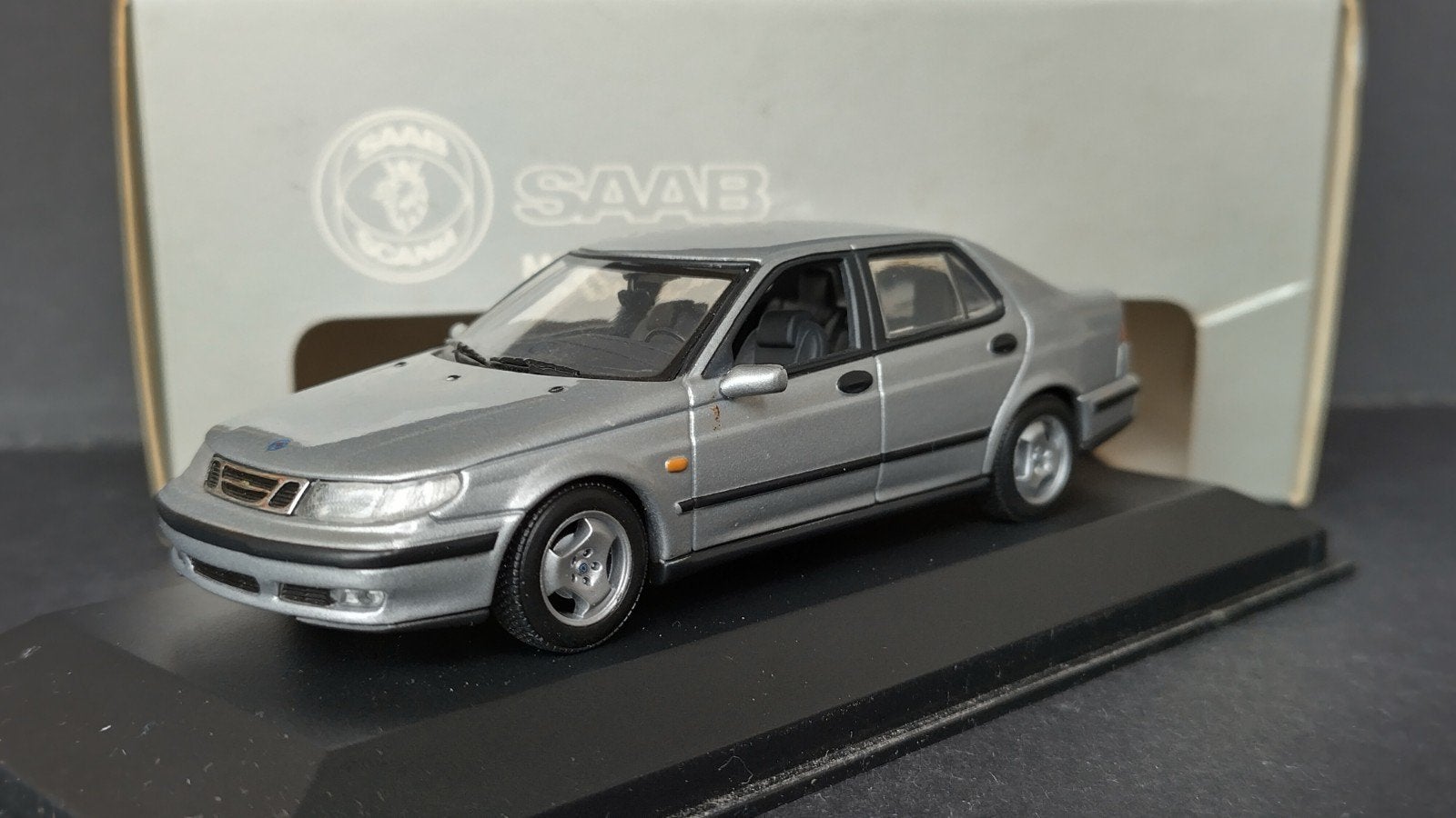 Saab 9-5 Sedan 1:43 Minichamps Pol, Pauls Model art, Auto, ., Nieuw