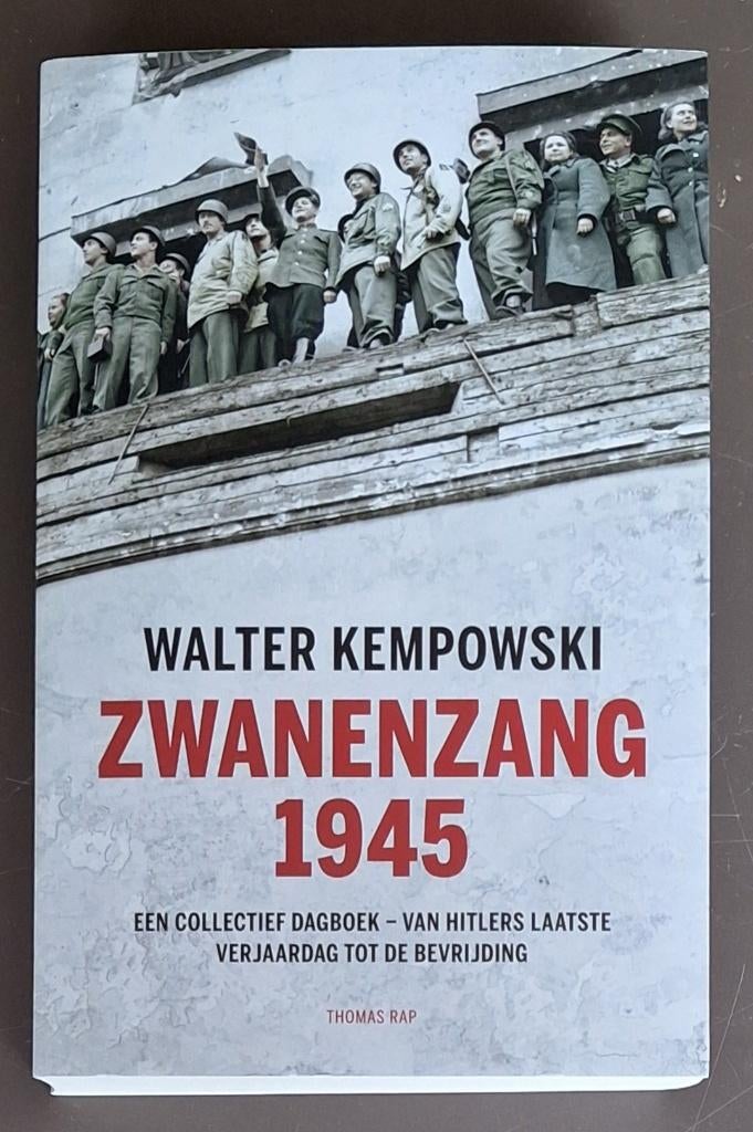 Zwanenzang - Walter Kempowski, Ophalen of Verzenden, Tweede Wereldoorlog, Zo goed als nieuw, Walter Kempowski