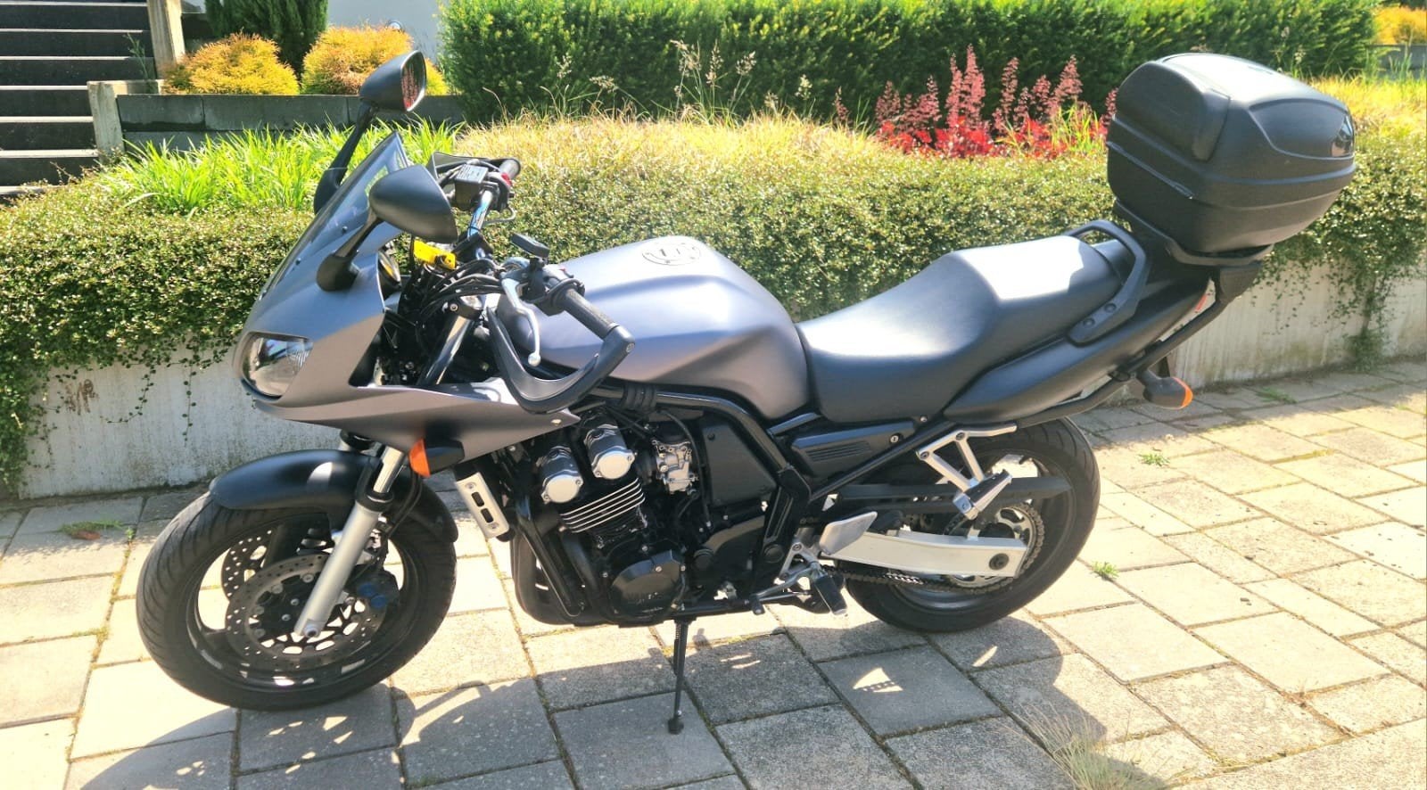 Yamaha Fazer 600 - Perfecte Toermotor met Topkoffer, Motoren, Motoren | Yamaha, Handvatverwarming, 4 cilinders, Motorrijbewijs A