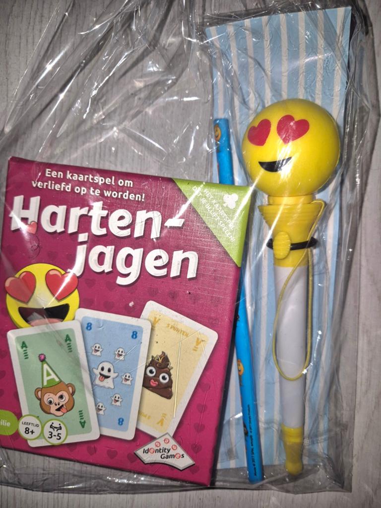 Traktatie/cadeau hartenjagen.emoij pen en potlood 3.00( 10x, Ophalen of Verzenden, Nieuw, Feestartikel, Overige