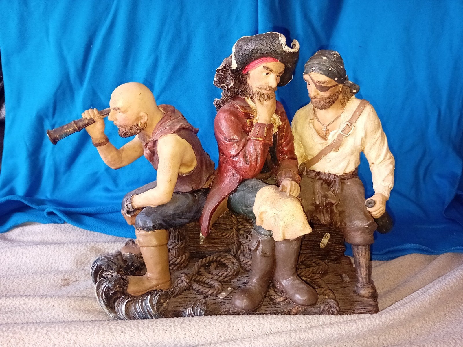 SCHITTEREND BEELDJE VAN 3 PIRATEN, Ophalen of Verzenden, Zo goed als nieuw, Mens