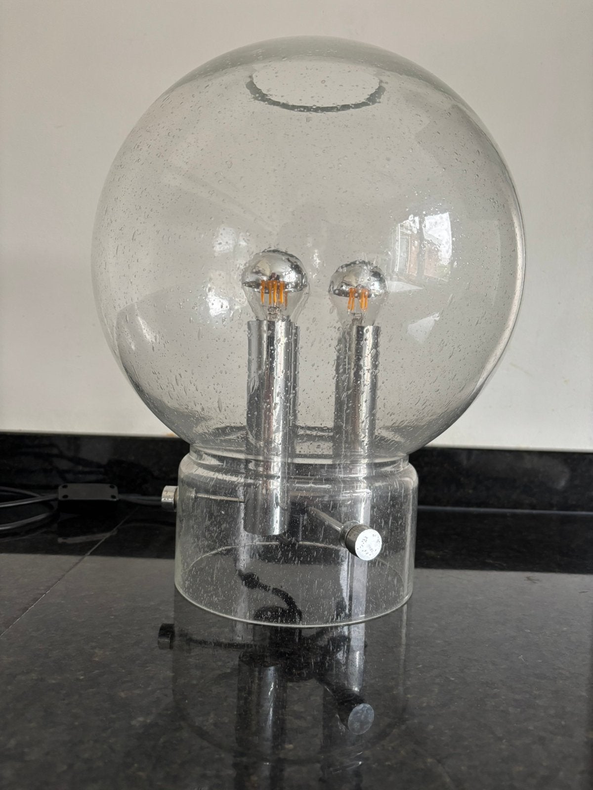 Foto 2 van Vintage Glashütte Limburg tafellamp bubbelglas jaren 70