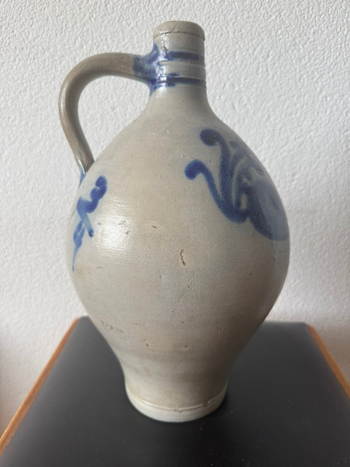 Mooie Antieke zoutgeglazuurde steengoedkruik, Antiek en Kunst, Ophalen