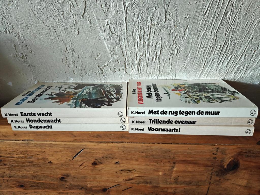 2 series van K. Norel., Boeken, Ophalen of Verzenden, Tweede Wereldoorlog, Zo goed als nieuw