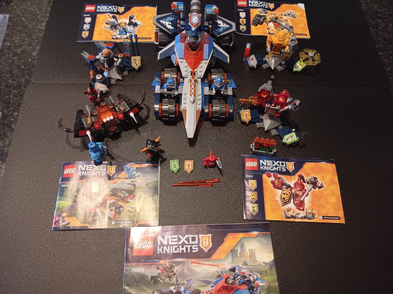 LEGO Nexo Knights sets 70315, 70318, 70331, 70333, 70336, Ophalen of Verzenden, Zo goed als nieuw, Overige merken