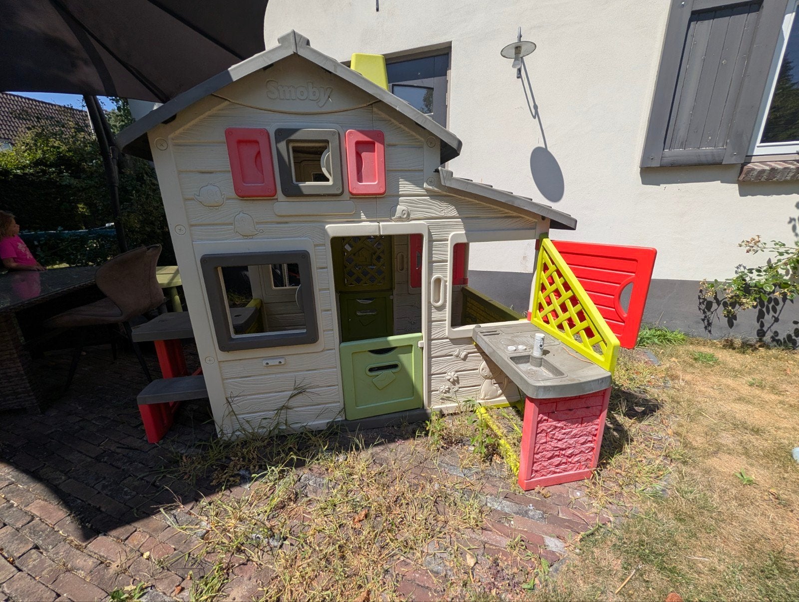 Smoby Speelhuisje met Keuken en Picknicktafel, Kinderen en Baby's, Speelgoed | Buiten | Speelhuisjes, Ophalen, Gebruikt, Kunststof