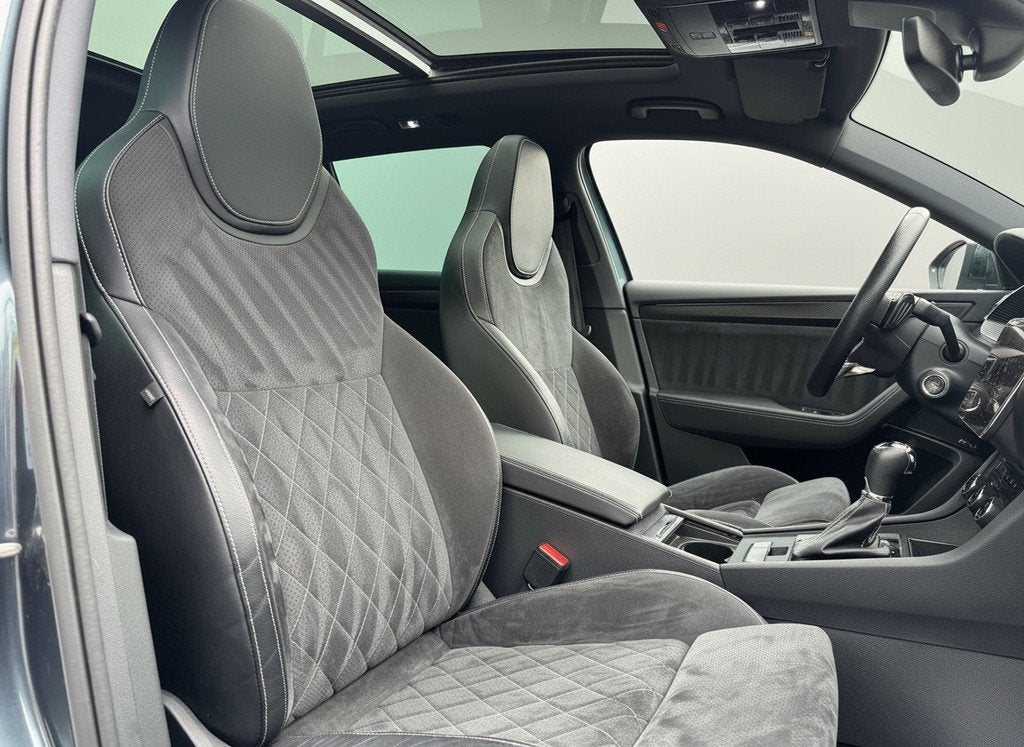 Skoda Superb Combi PHEV Sportline, Soh 91% | Pano | Trekhaak, Auto's, Skoda, Gebruikt, 4 cilinders, 218 pk, Hybride Elektrisch/Benzine