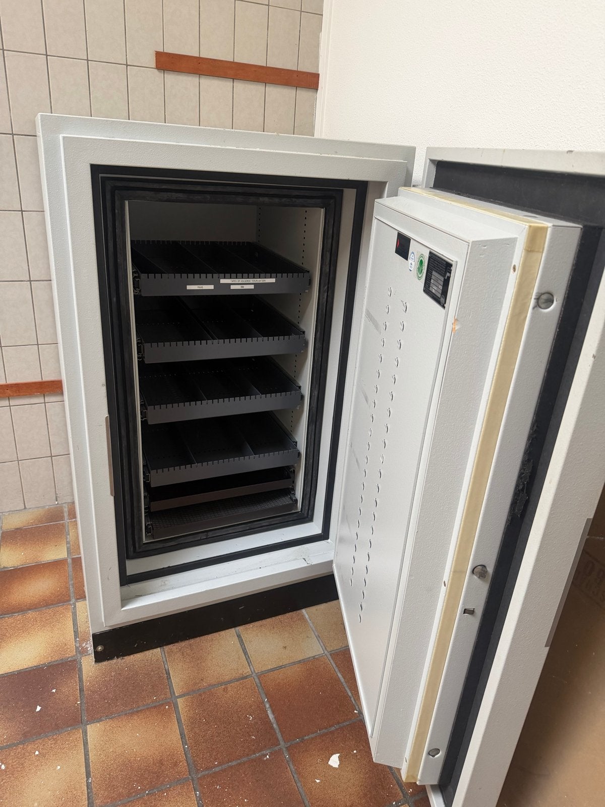 Lampertz dis-datasafe S Brandkast - Brandwerende Kluis, Ophalen of Verzenden, Gebruikt, Brandkast