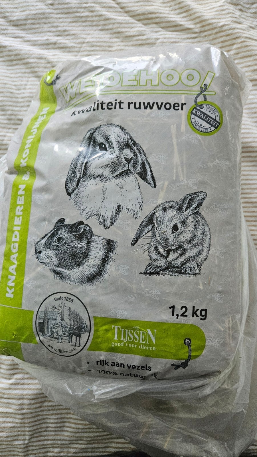 Open gebroken zak weidehooi gratis, Ophalen, Verzorging