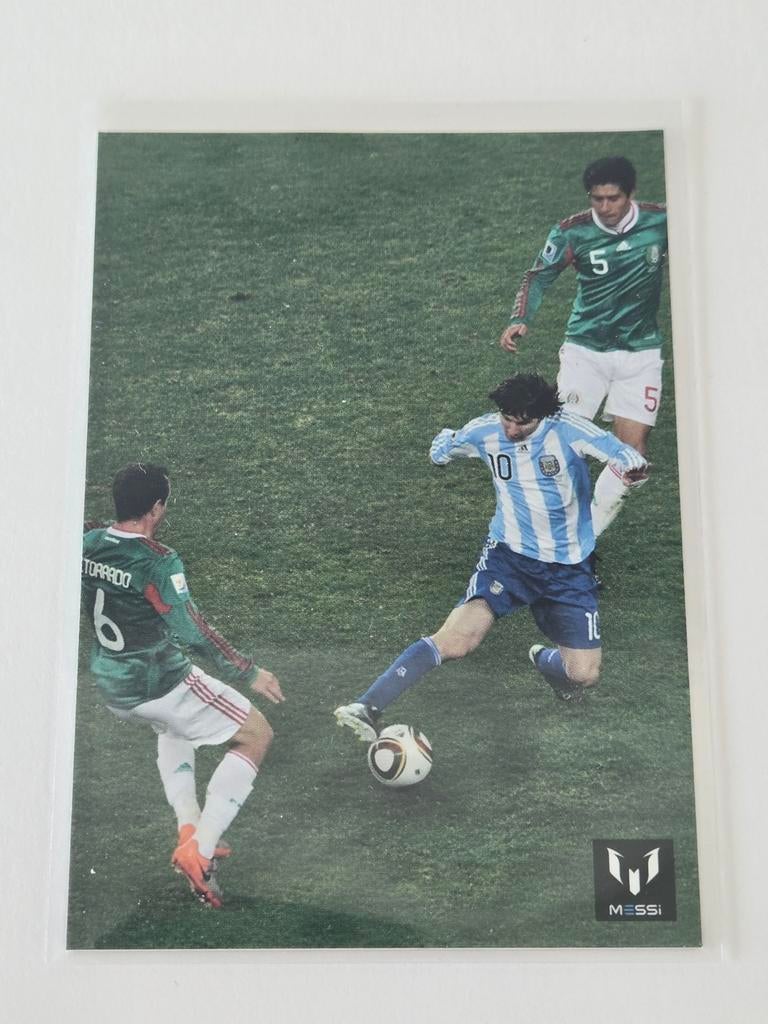 Messi x Icons / 2010 World Cup / Official Card Collection, Ophalen of Verzenden, Gebruikt, Buitenlandse clubs, Poster, Plaatje of Sticker