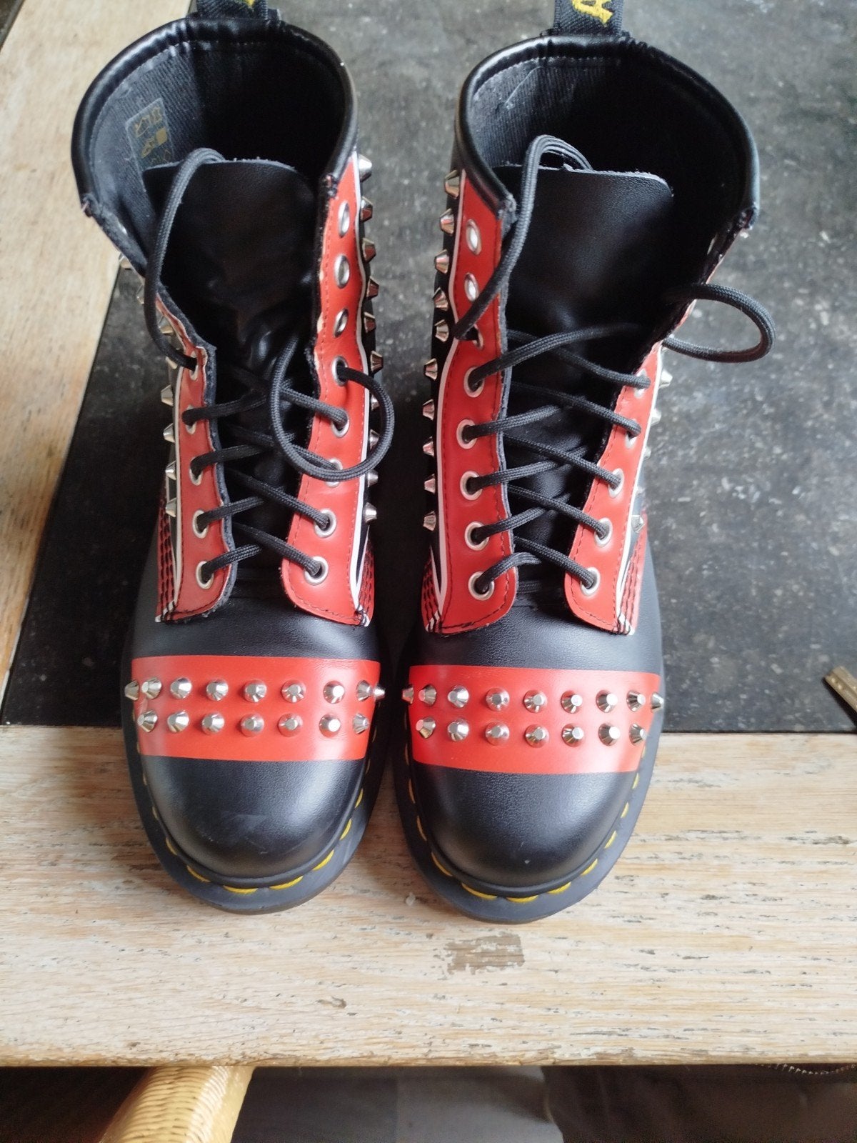 Dr. Martens 1460 Stud laarzen maat 39, Kleding | Dames, Schoenen, Zwart, Lage of Enkellaarzen, Ophalen of Verzenden, Dr. Martens