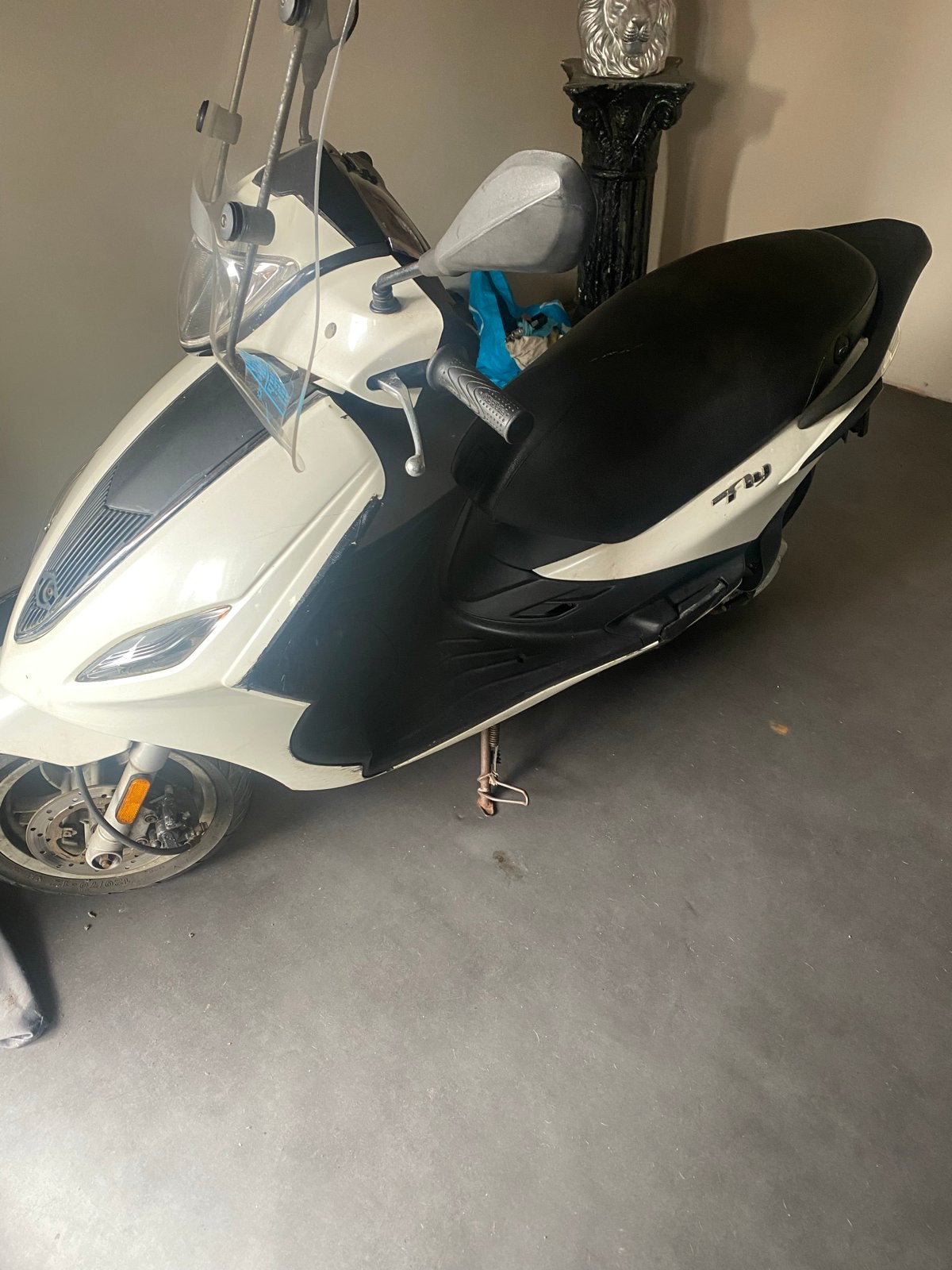 Piaggio Fly Scooter - Wit, Gebruikt, Fietsen en Brommers, Scooters | Piaggio, Ophalen, Gebruikt, Benzine, Fly