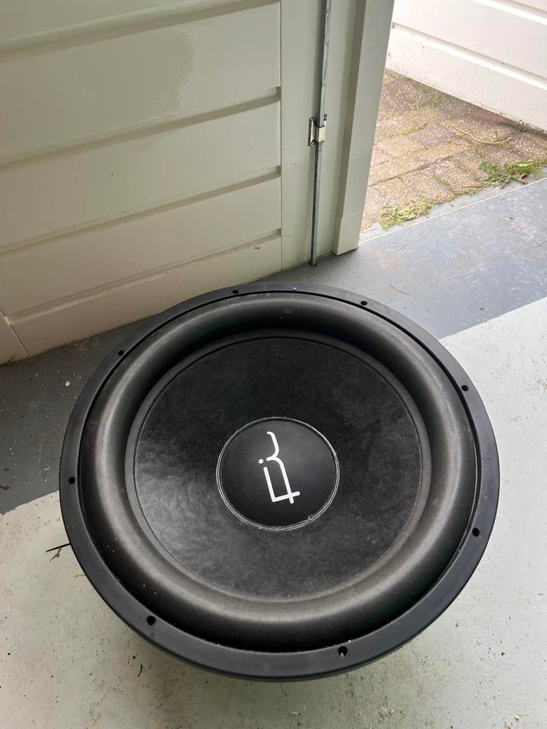 Grote subwoofer, Ophalen, Zo goed als nieuw