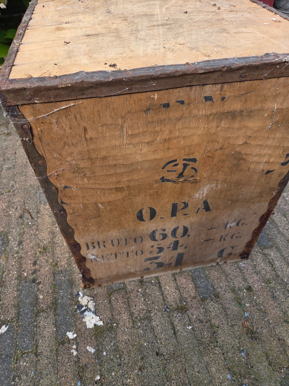 Vintage houten kist van Java, Nederlands-Indië, Ophalen