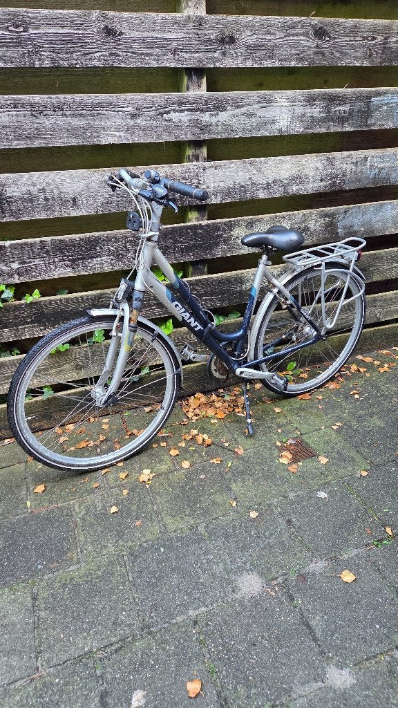 Giant damesfiets met 21 versnellingen, Fietsen en Brommers, Fietsen | Dames | Damesfietsen, Ophalen, Gebruikt, Versnellingen, Giant