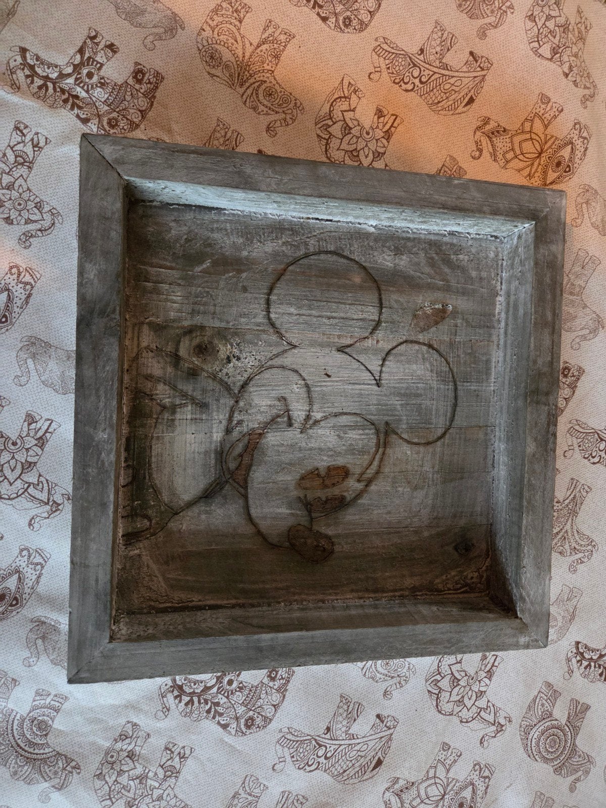 Houten schaal met Mickey Mouse design, Schaal, Nieuw, Ophalen of Verzenden, Rechthoekig