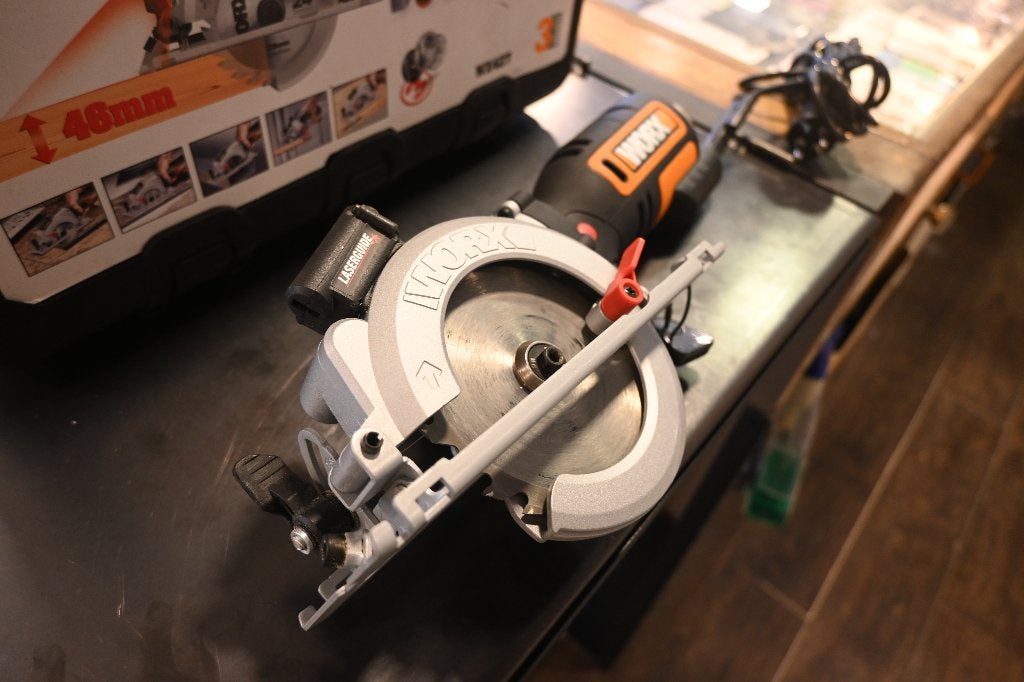 WORX Mini handcirkelzaag XL WX427 - Zo goed als nieuw, WORX, Ophalen of Verzenden, Niet gespecificeerd, Niet gespecificeerd